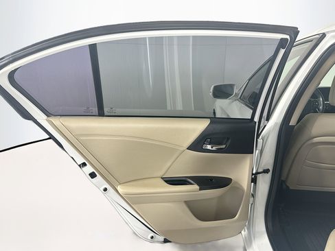 Used 2013 Honda Accord Touring image 26