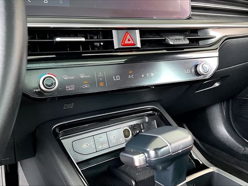 Used 2025 Kia K5 GT-Line w/ GT-Line Premium Package FWD image 22