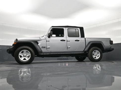 Used 2020 Jeep Gladiator Sport w/ Quick Order Package 24S AWD/4WD image 30