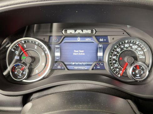 Used 2024 RAM 2500 Laramie w/ Sport Appearance Package image 17