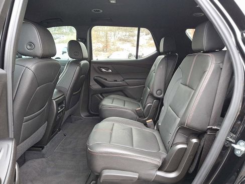 Used 2023 Chevrolet Traverse RS image 10