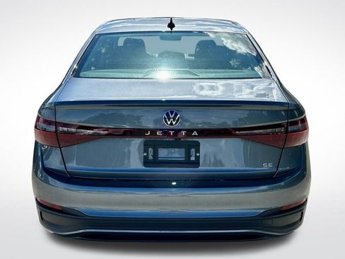New 2025 Volkswagen Jetta SE image 5