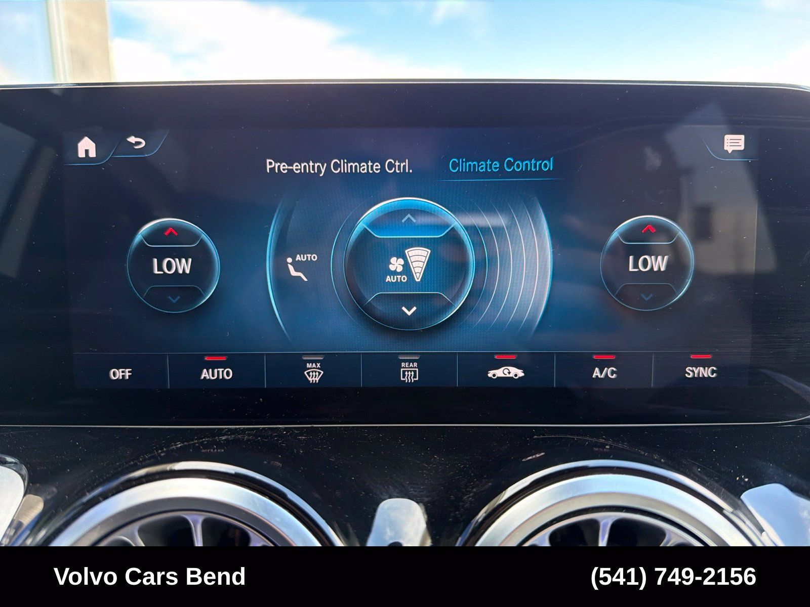Used 2023 Mercedes-Benz EQB 300 4MATIC image 15