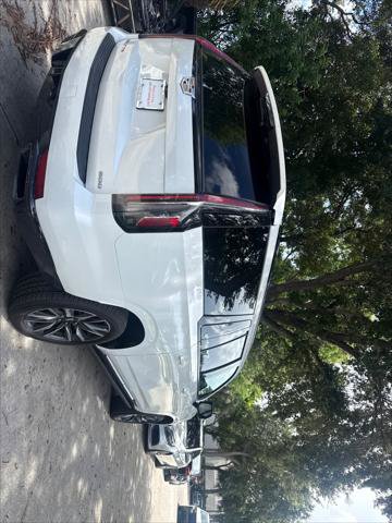 Used 2021 Cadillac Escalade ESV Sport w/ Driver Assist Tech Package AWD/4WD image 7