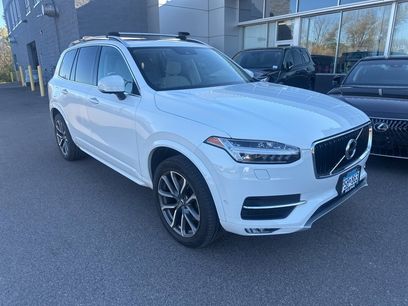 Used 2018 Volvo XC90 T6 Momentum w/ Convenience Package