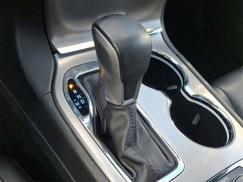 Used 2022 Jeep Grand Cherokee Limited image 16