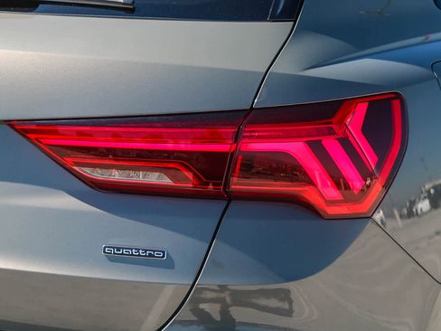 New 2025 Audi Q3 2.0T Premium image 12