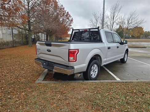 Used 2015 Ford F150 XLT image 6