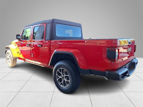 New 2025 Jeep Gladiator Sport image 4