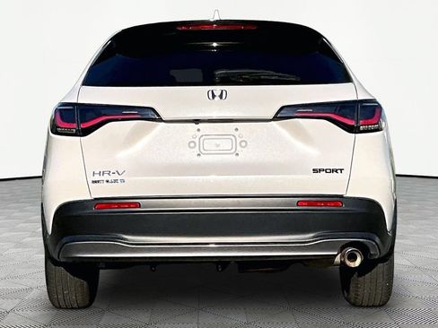 Used 2025 Honda HR-V Sport image 6