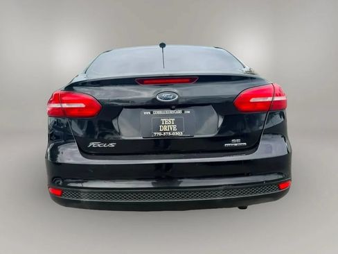 Used 2015 Ford Focus SE FWD image 10