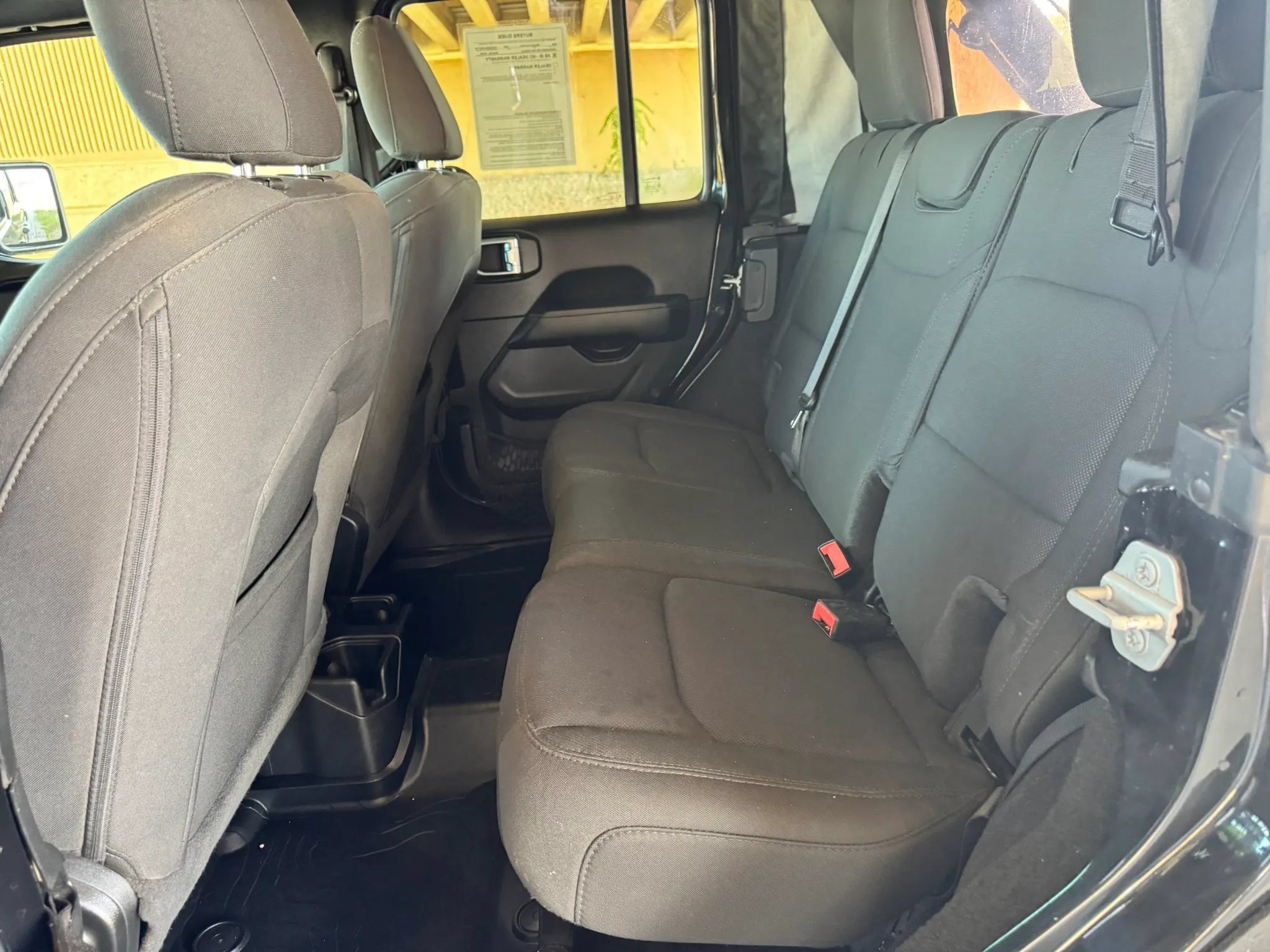 Used 2020 Jeep Wrangler Unlimited Sahara AWD/4WD image 18