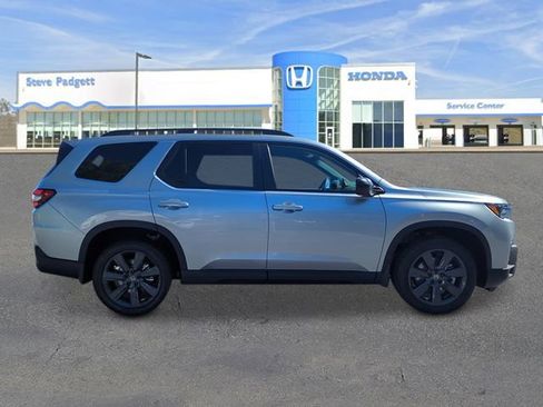 New 2026 Honda Pilot Sport image 7