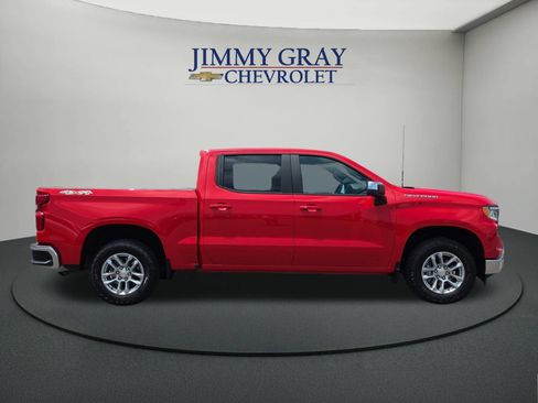 Used 2025 Chevrolet Silverado 1500 LT w/ Protection Package AWD/4WD image 6