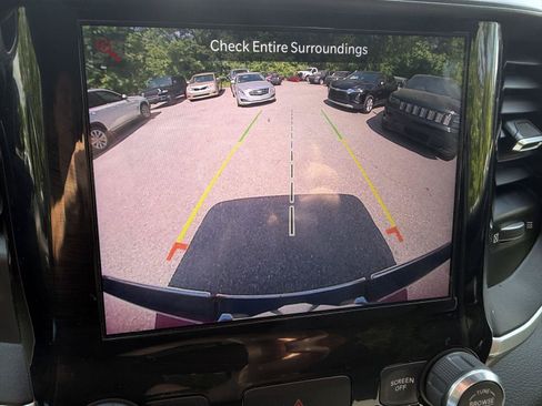 Used 2023 RAM 1500 Big Horn AWD/4WD image 18