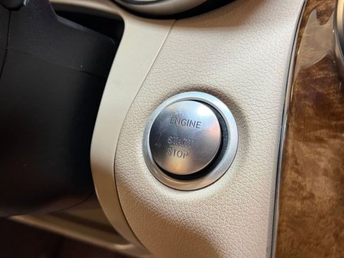 Used 2018 Mercedes-Benz C 300 Sedan image 33