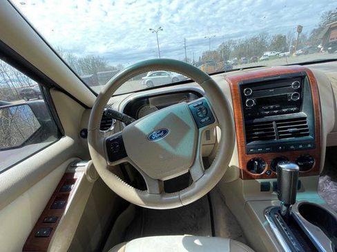 Used 2009 Ford Explorer Eddie Bauer AWD/4WD image 32