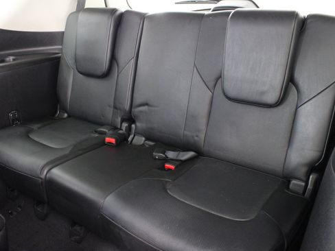 Used 2019 INFINITI QX80 Luxe image 36
