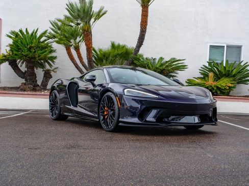 Used 2023 McLaren GT RWD image 3