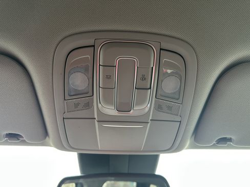 Used 2020 Hyundai Santa Fe SEL w/ Cargo Package image 18