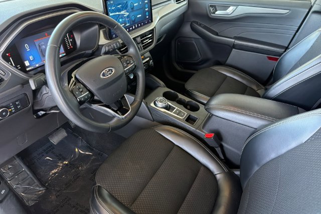 Used 2024 Ford Escape SE FWD image 10