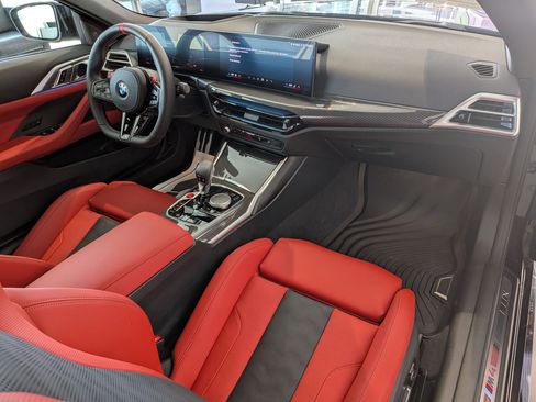 Used 2025 BMW M4 xDrive Competition w/ Executive Package image 32