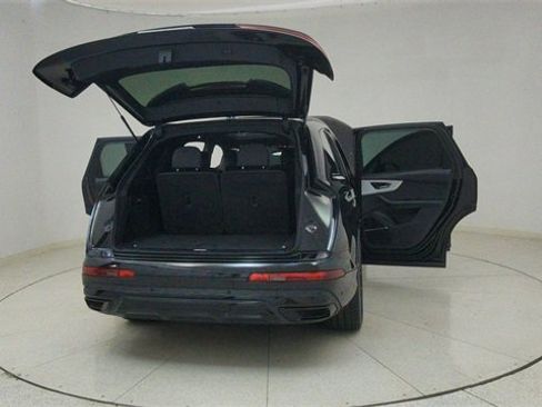 Used 2024 Audi Q7 3.0T Prestige w/ Prestige Package image 83