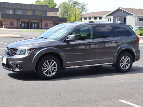 Used 2018 Dodge Journey Crossroad FWD image 10