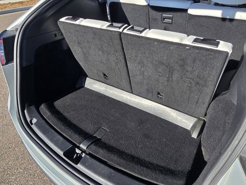 Used 2021 Tesla Model Y Long Range image 30