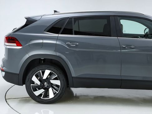 New 2026 Volkswagen Atlas Cross Sport SE image 50