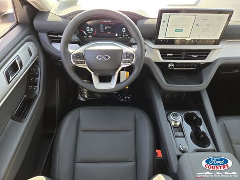 New 2026 Ford Explorer Active w/ Active Comfort Package image 10