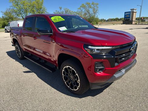Used 2026 Chevrolet Colorado Z71 w/ Technology Package AWD/4WD image 6