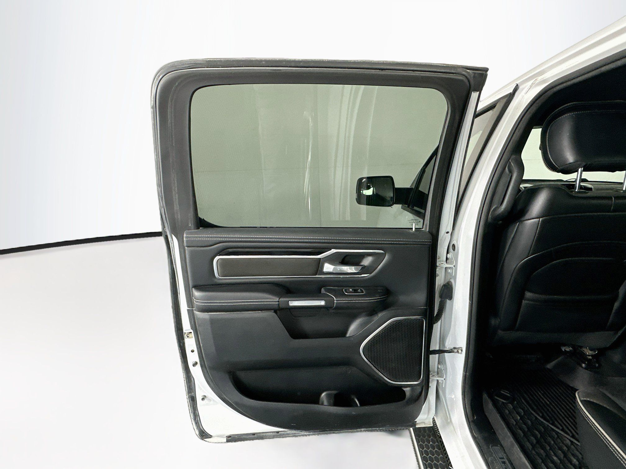 Used 2020 RAM 1500 Laramie w/ Sport Appearance Package AWD/4WD image 27