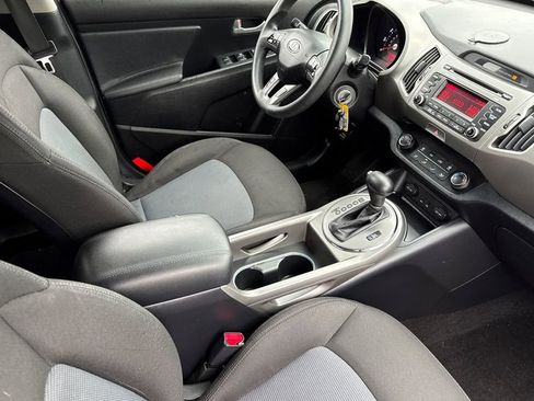 Used 2014 Kia Sportage LX image 16