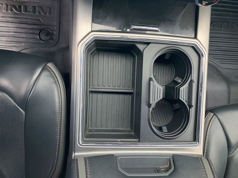 Used 2022 Ford F350 Platinum w/ Tremor Off-Road Package image 39