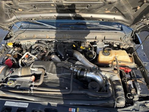 Used 2015 Ford F250 XLT w/ XLT Interior Package image 20