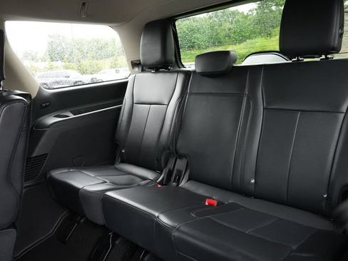 Used 2024 Ford Expedition XLT AWD/4WD image 18