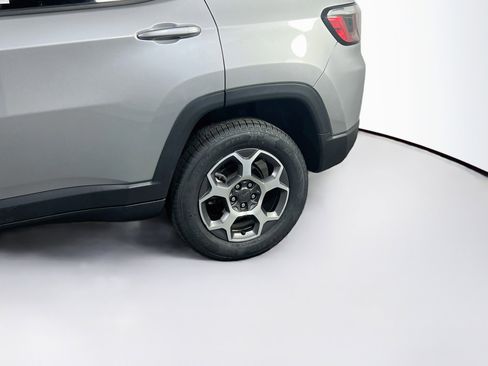 Used 2022 Jeep Compass Trailhawk image 28