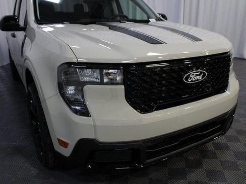 New 2025 Ford Maverick XLT w/ XLT Luxury Package image 31