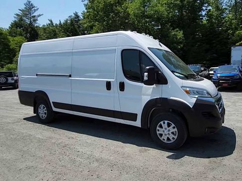 New 2024 RAM ProMaster 3500 w/ Quick Order Package 22G SLT image 2