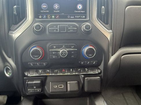 Used 2020 Chevrolet Silverado 2500 LTZ w/ LTZ Plus Package image 29