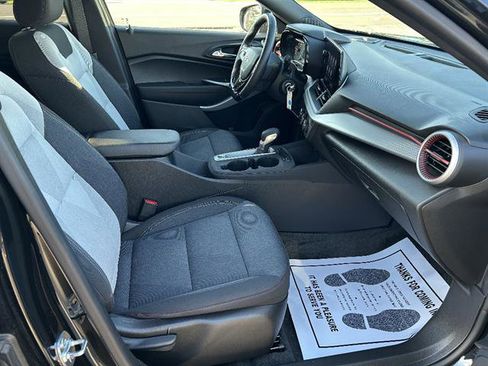 Certified 2024 Chevrolet Trax RS w/ Driver Confidence Package image 31