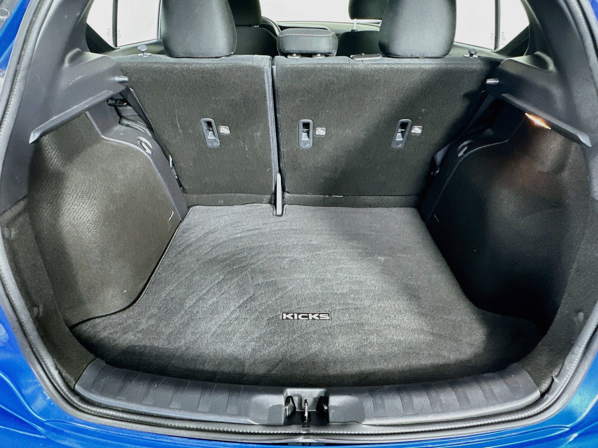 Used 2024 Nissan Kicks SR FWD image 28