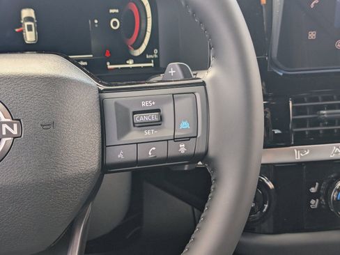 New 2026 Nissan Pathfinder Platinum FWD image 22