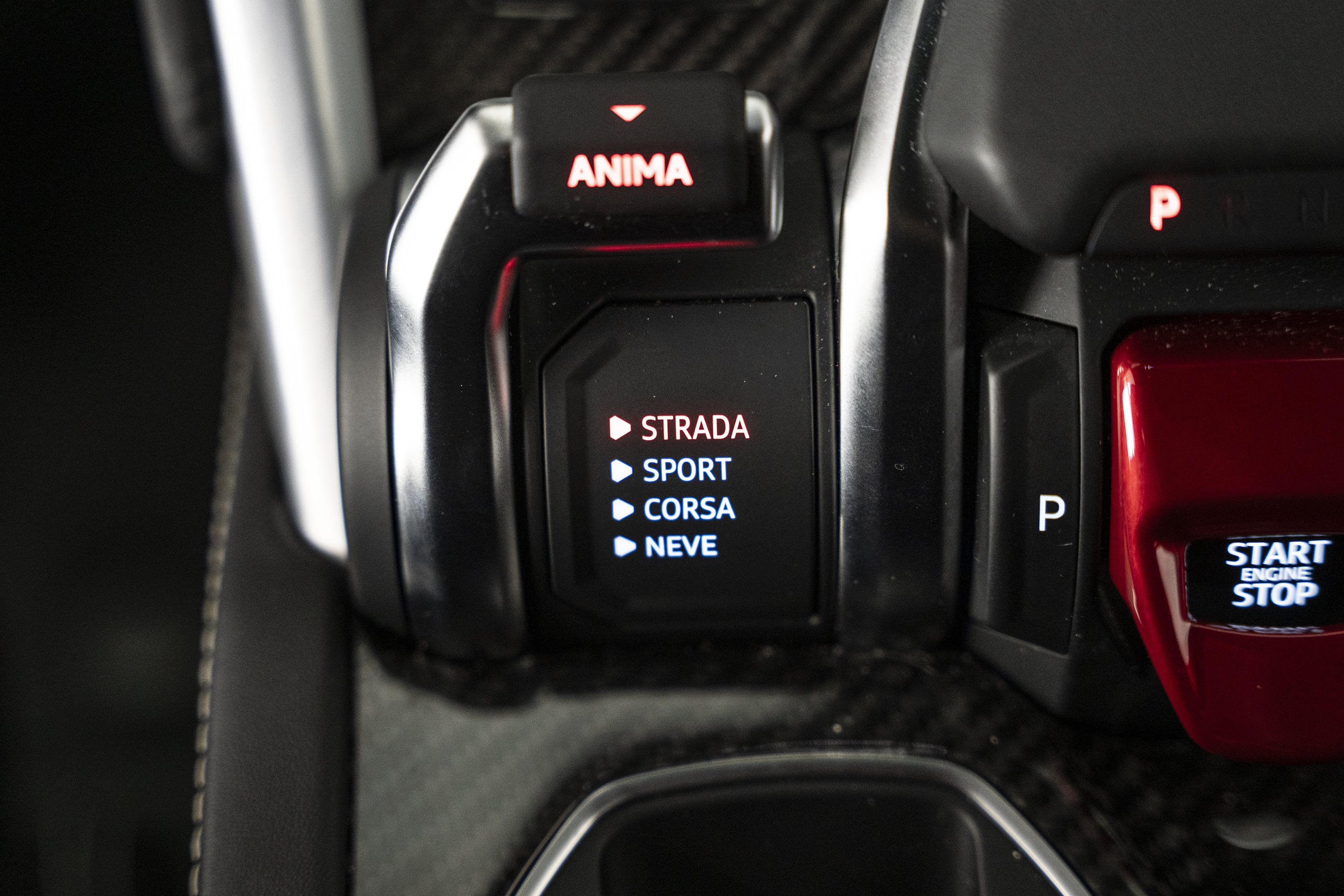Used 2022 Lamborghini Urus AWD/4WD image 52