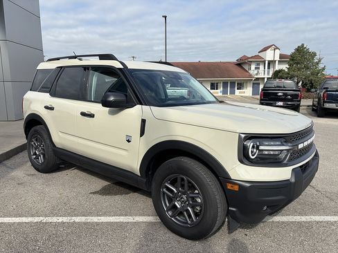 Used 2025 Ford Bronco Sport Big Bend w/ Convenience Package AWD/4WD image 7