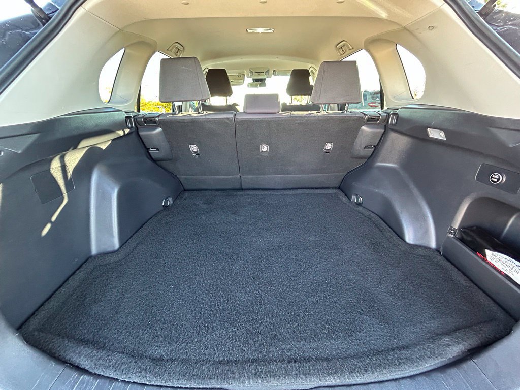 Used 2021 Toyota RAV4 XLE AWD/4WD image 27