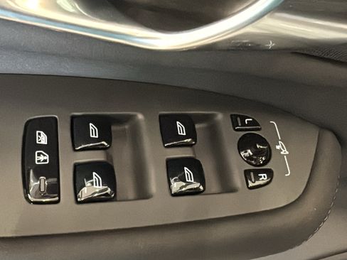 New 2026 Volvo XC90 B5 Core AWD/4WD image 22