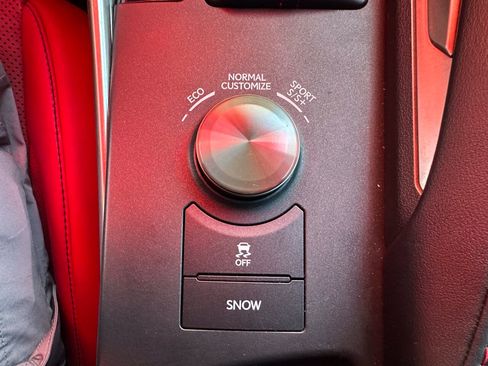 Used 2018 Lexus IS 350 F Sport w/ F Sport Package AWD/4WD image 32