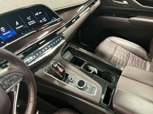 Used 2023 Cadillac Escalade Sport Platinum AWD/4WD image 14